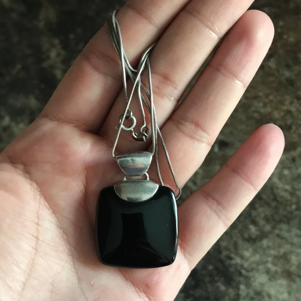 Sterling onyx pendant necklace - Picture 1 of 2